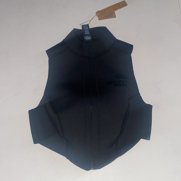 SKIMS NWT SWIM SPORT SCUBA ONYX BLACK ZIP FRONT SURF CROP TOP XXS - Picture 7 of 12